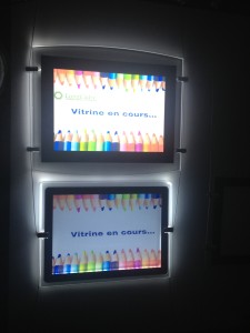 Luminosité porte affiche led